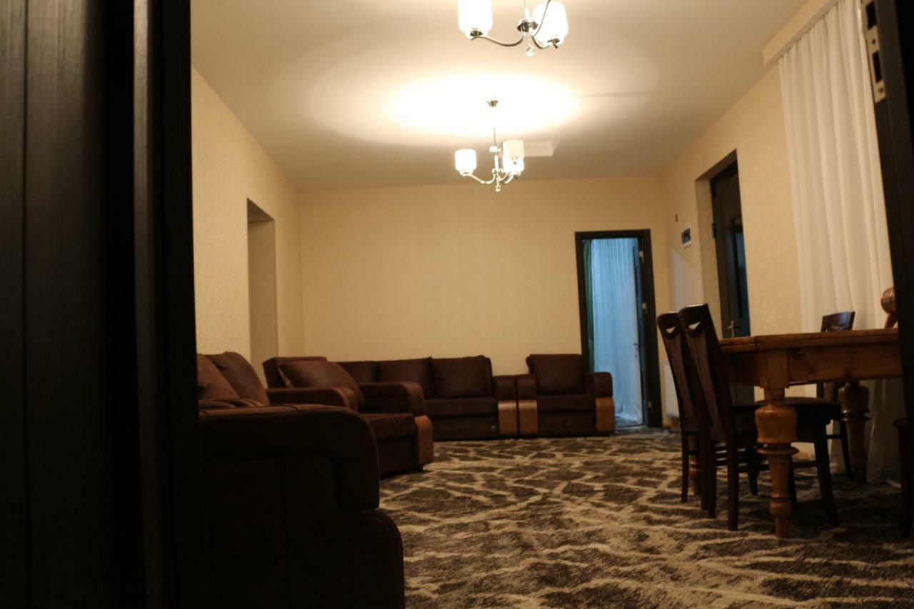 Guesthouse Suja Kazbegi Εξωτερικό φωτογραφία
