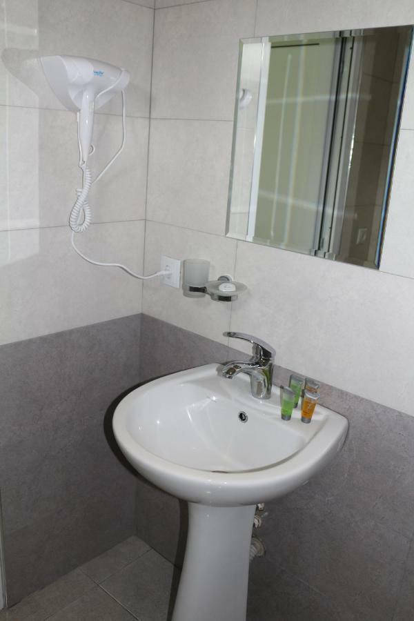 Guesthouse Suja Kazbegi Εξωτερικό φωτογραφία