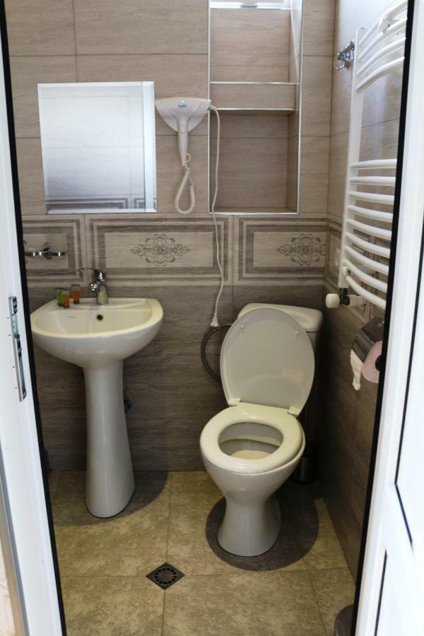 Guesthouse Suja Kazbegi Εξωτερικό φωτογραφία